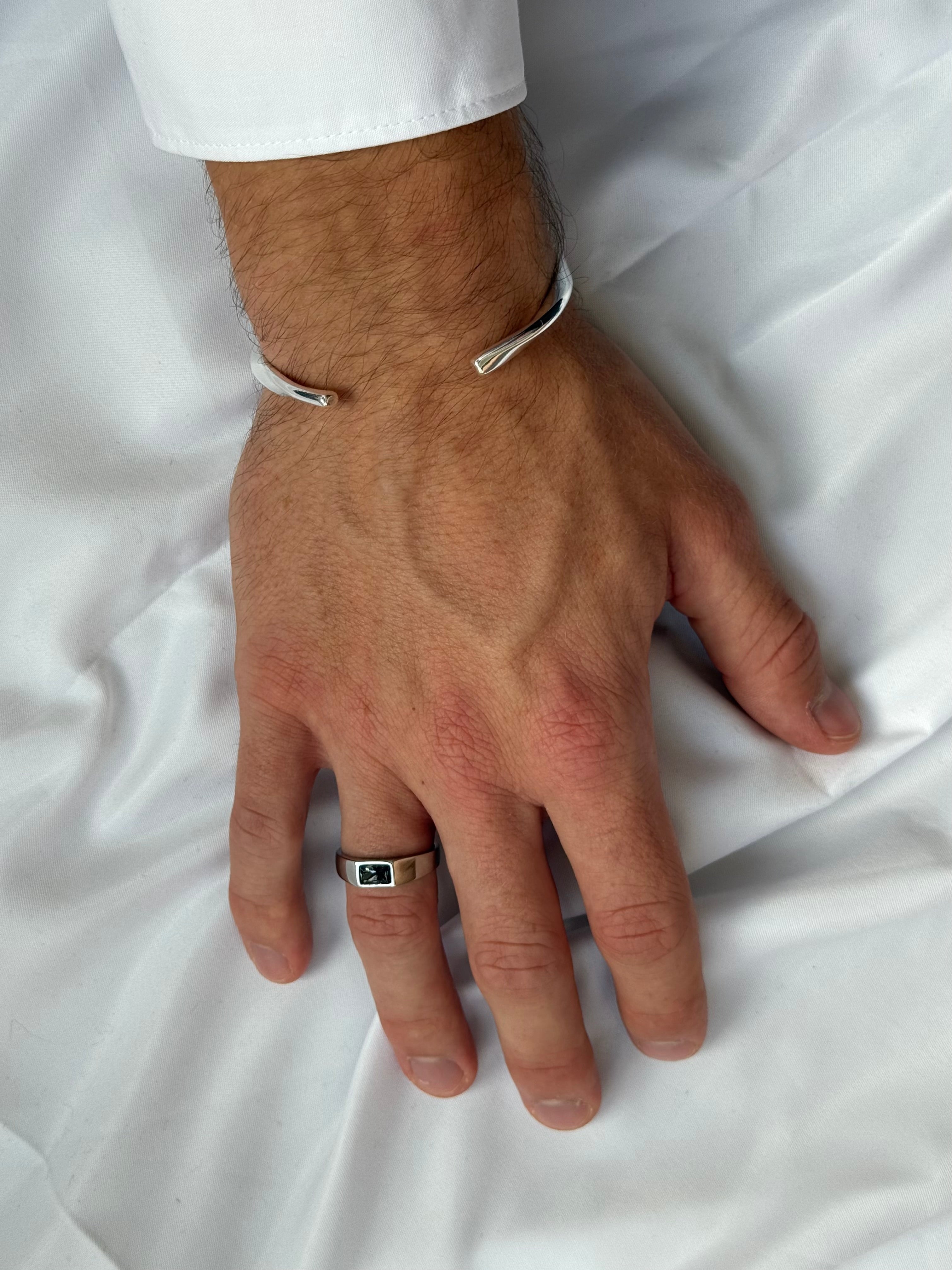 AZURO CUFF